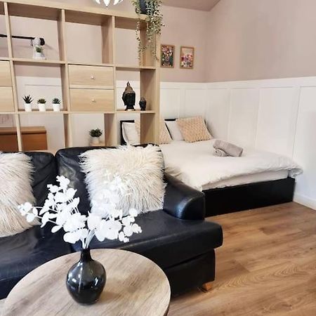 Charming Cottage Next To John Radcliffe Hospital With Free Parking Oxford Bagian luar foto