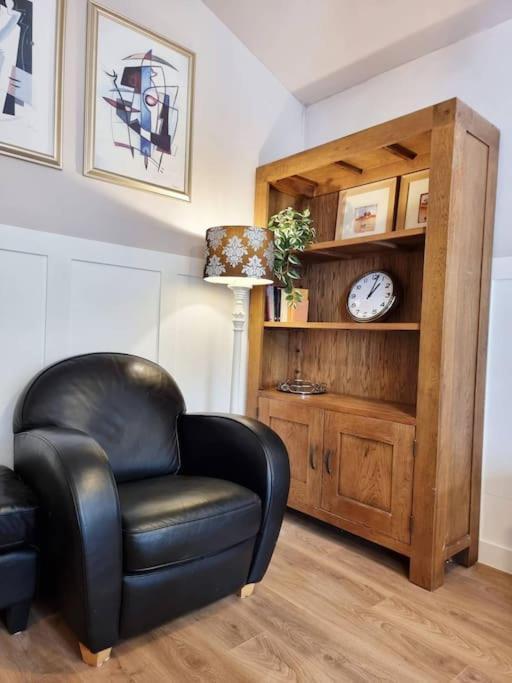 Charming Cottage Next To John Radcliffe Hospital With Free Parking Oxford Bagian luar foto