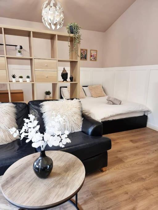 Charming Cottage Next To John Radcliffe Hospital With Free Parking Oxford Bagian luar foto